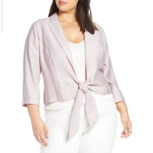 Vince Camuto

Tie Hem Rumpled Satin Blazer